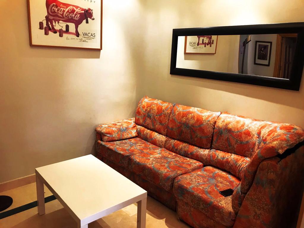 Bookingham ★Apartaments & Suites Мадрид Екстериор снимка