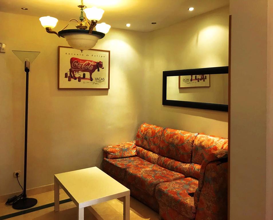 Bookingham ★Apartaments & Suites Мадрид Екстериор снимка